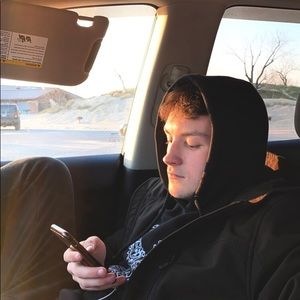 Meet your Posher, Cole